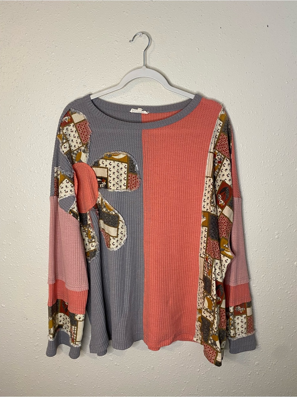 easel Coral and Gray Waffle Knit Patchwork Thermal Long Sleeve Top - Picture 2 of 6